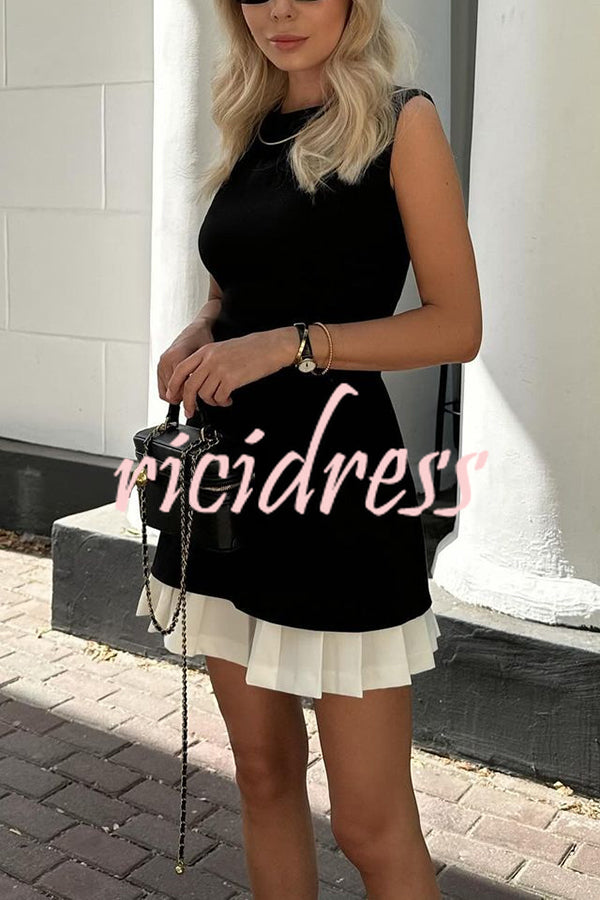 Stylish Round Neck Sleeveless Patchwork Pleated Hem Mini Dress