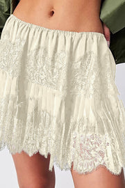 Solid Color Lace Elastic Waist Casual Mini Skirt