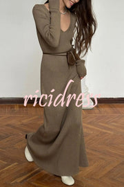Solid Color V-neck Long-sleeved Slim-fit Elegant Knit Maxi Dress