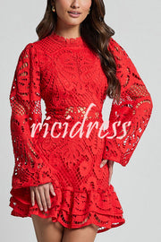 Solid Color Hollow Long-sleeved Waisted Lace Mini Dress