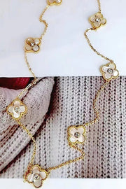 A Fresh and Elegant Lucky Four-leaf Clover Diamond Necklace