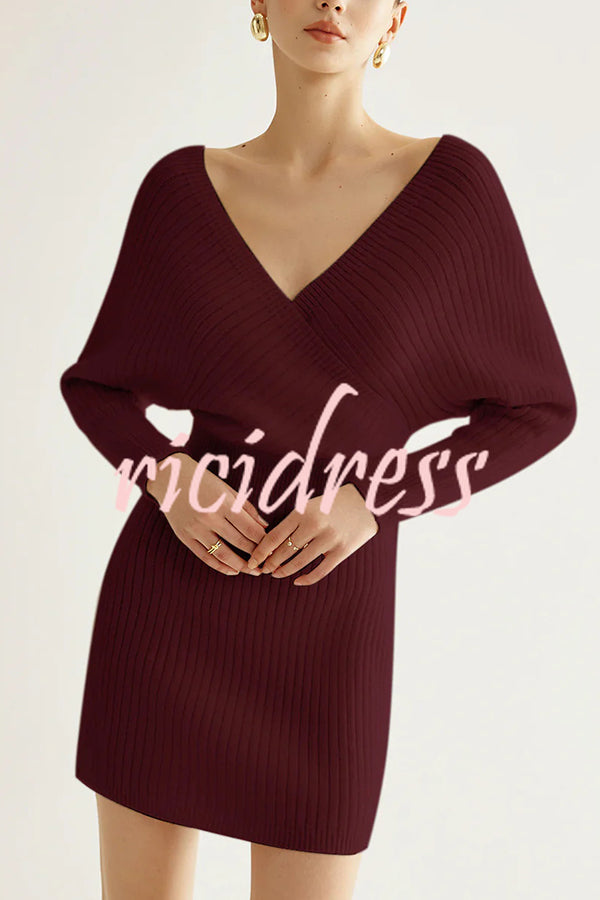 Solid Color Crossover V-neck Long-sleeved Fitted Waist Knit Mini Dress