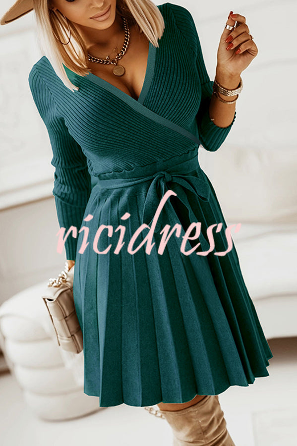 Pioe V Neck Pleated Knit Lace Up Mini Dress