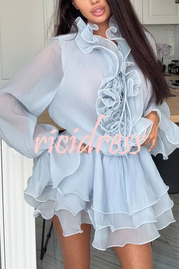 Fashionable Flower-decorated V-neck Loose Top and Elastic Waist Casual Shorts Set