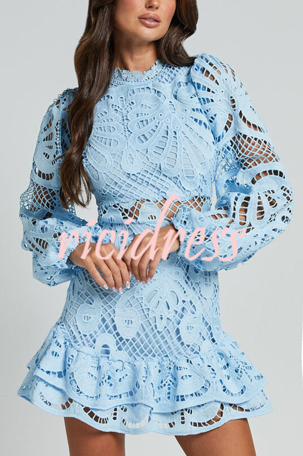 Solid Color Hollow Long-sleeved Waisted Lace Mini Dress