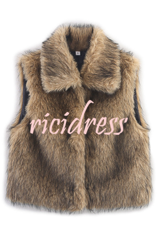 Stylish Collared Sleeveless Short Faux Fur Vest