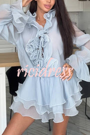Fashionable Flower-decorated V-neck Loose Top and Elastic Waist Casual Shorts Set