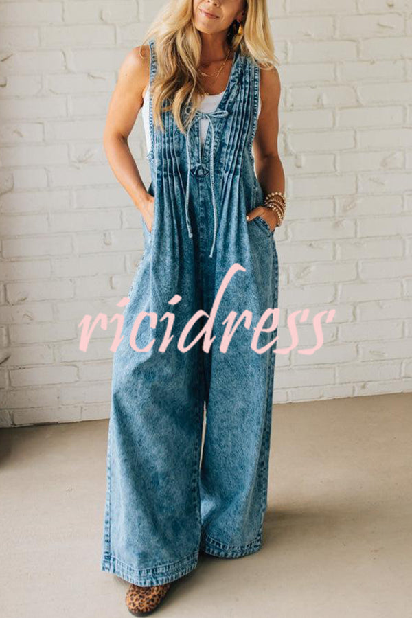 Fashionable and Casual Sleeveless V-neck Lace-up Loose Pocket Jumpsuit