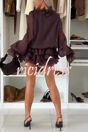 Fashionable Flower-decorated V-neck Loose Top and Elastic Waist Casual Shorts Set