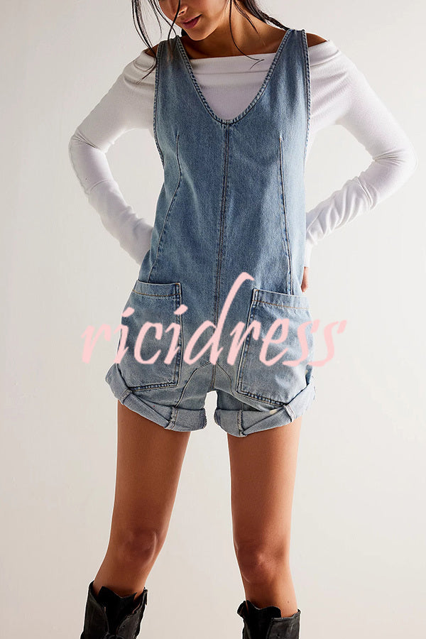 Stylish Loose Sleeveless Pocket Straps Adjustable Denim Rompers