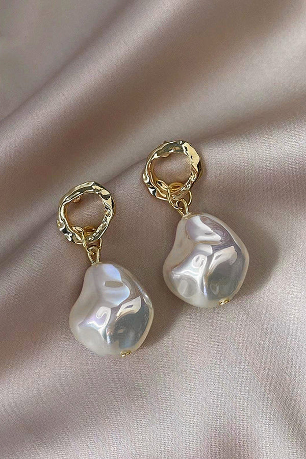 Elegant and Simple Pearl Earrings