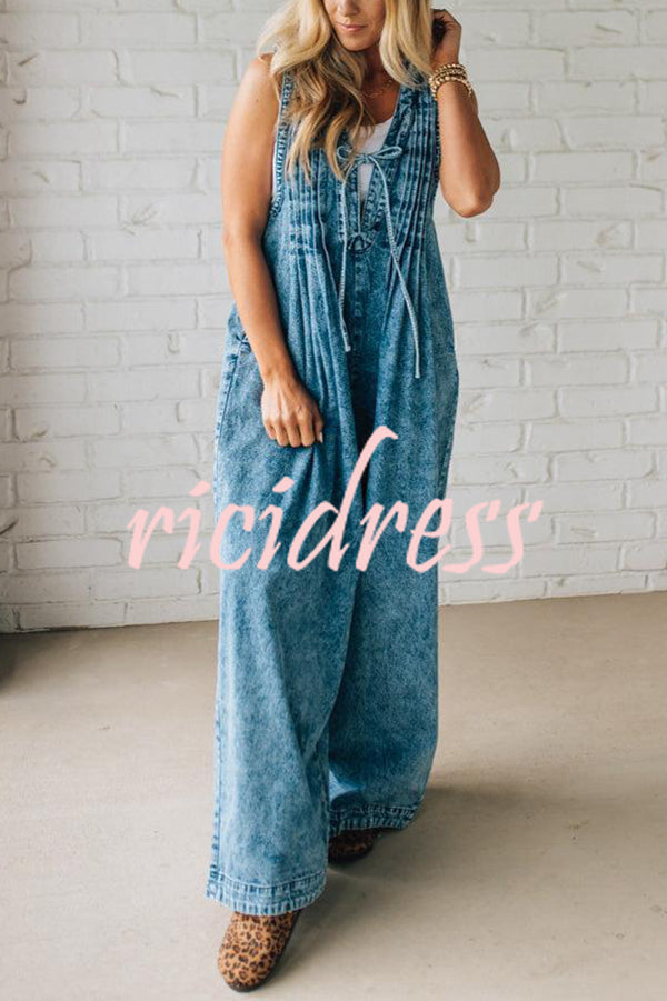 Fashionable and Casual Sleeveless V-neck Lace-up Loose Pocket Jumpsuit