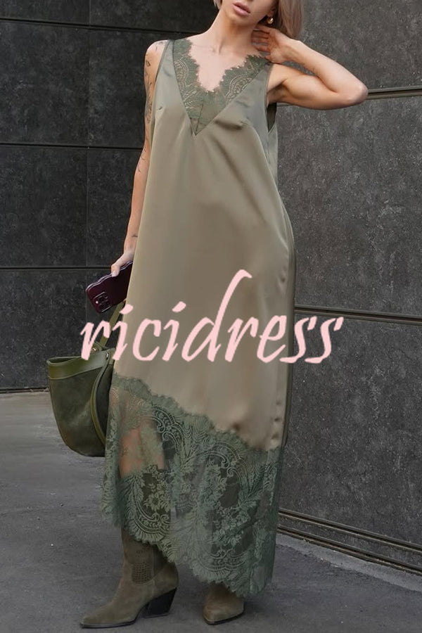 Luxury Winter Satin Lace Trim V-neck Sleeveless H-line Maxi Dress