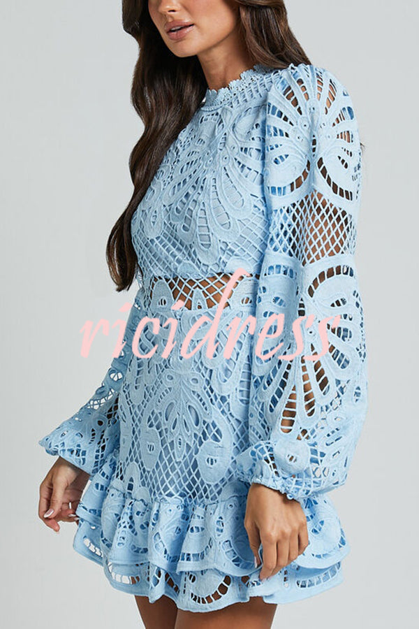 Solid Color Hollow Long-sleeved Waisted Lace Mini Dress