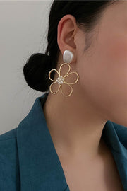 Simple Hollow Flower Pearl Earrings