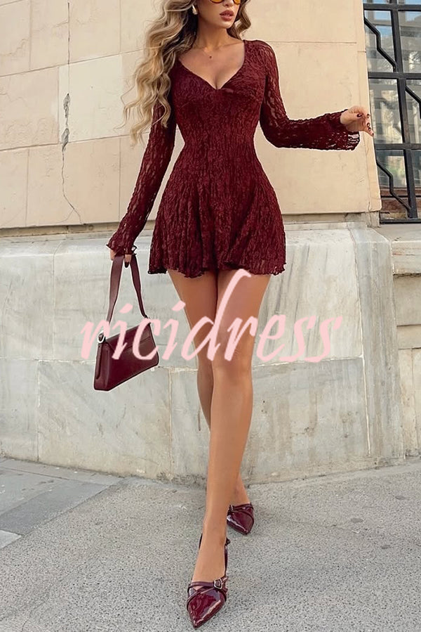Fashionable Lace Long-sleeved V-neck Slim-fit Mini Dress
