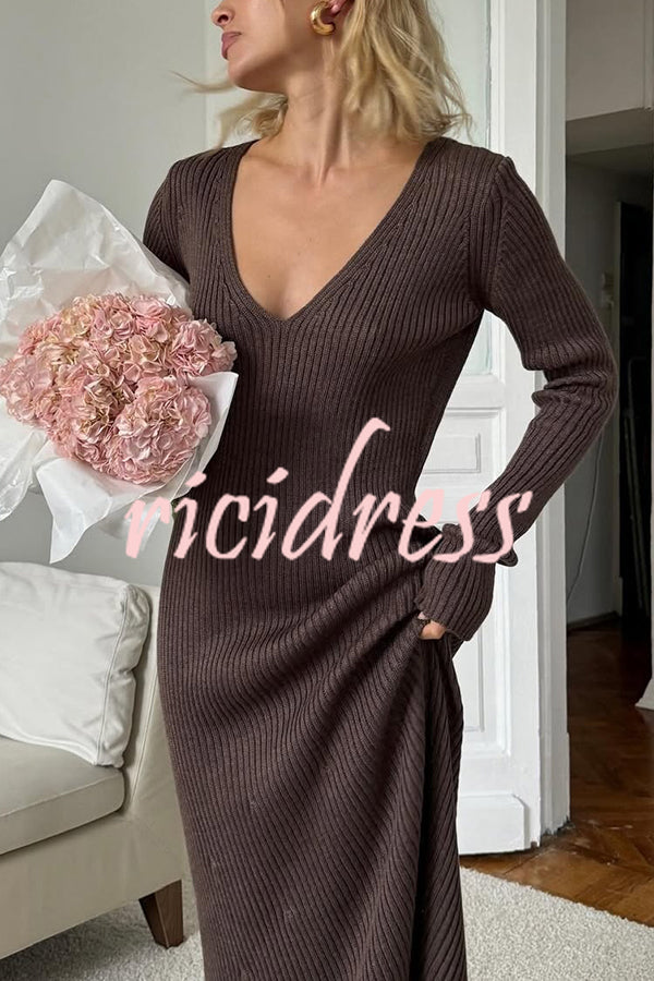 Solid Color V-neck Long-sleeved Slim-fit Elegant Knit Maxi Dress