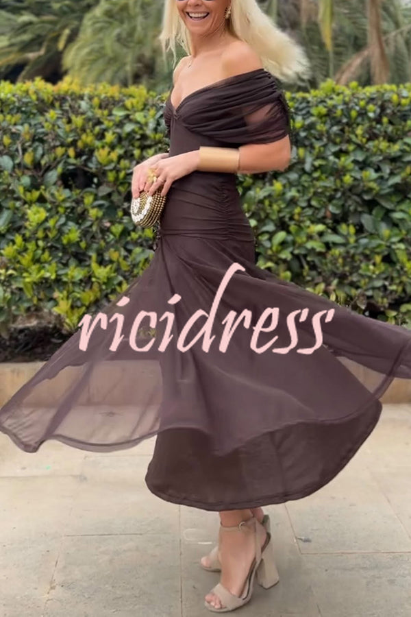 Unique Printed V-Neck Waisted Mesh Holiday Maxi Dress