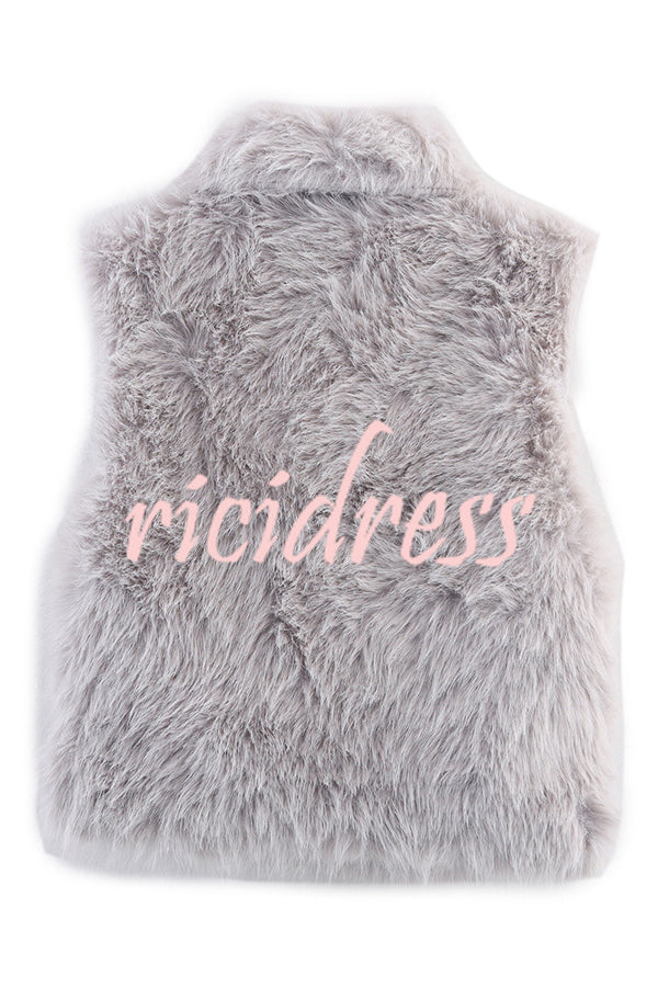Stylish Collared Sleeveless Short Faux Fur Vest