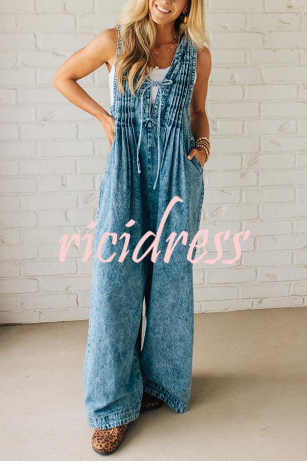 Fashionable and Casual Sleeveless V-neck Lace-up Loose Pocket Jumpsuit